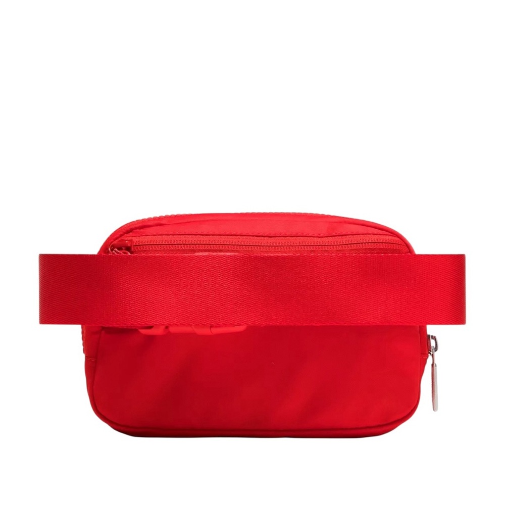 NWT Lululemon Red Belt Bag True Red - Picture 3 of 5